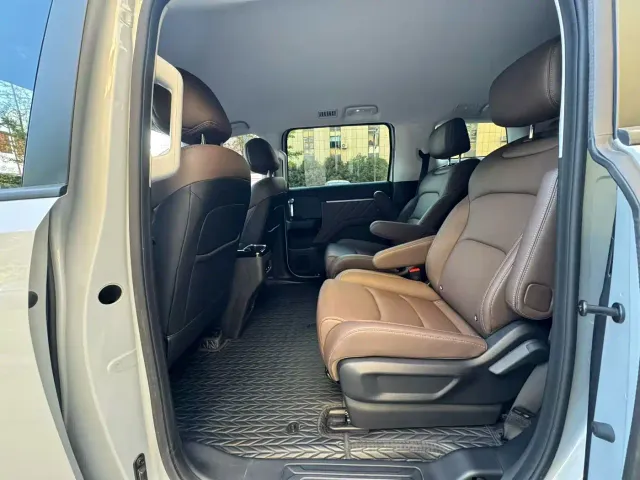 Wuling Starlight 730 — Фото автомобиля 5