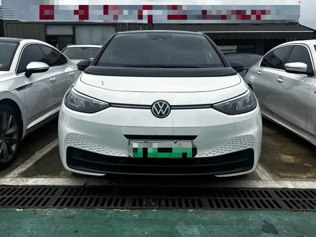 Volkswagen ID.3 — Фото автомобиля 2
