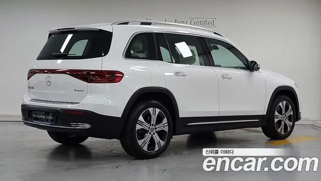Mercedes-Benz EQB — Фото автомобиля 2