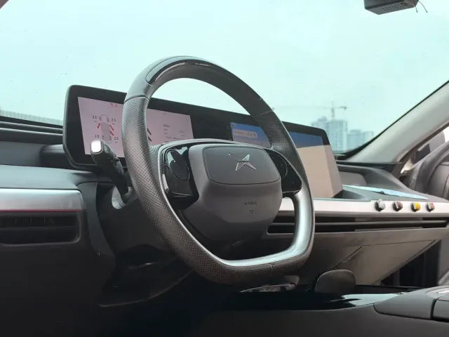 Xpeng P7 — Фото автомобиля 9