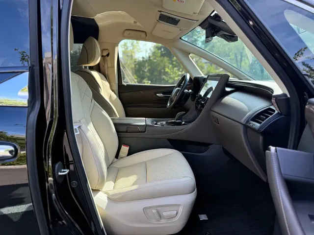 Toyota Vellfire — Фото автомобиля 17