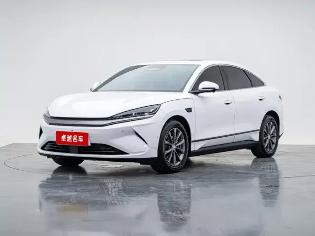 Фотография автомобиля — BYD Qin L