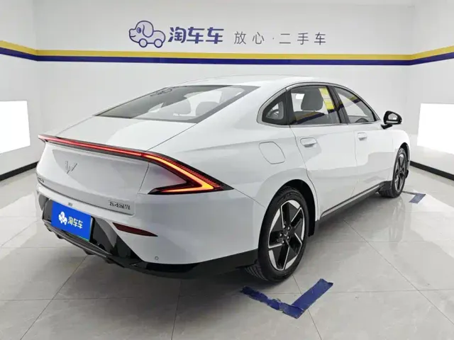Wuling Starlight — Фото автомобиля 3
