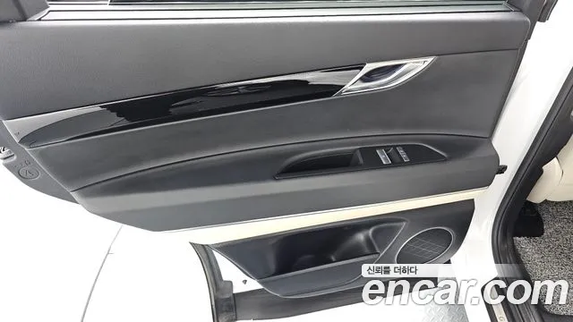 Genesis GV80 2.5T Бензин AWD — Фото автомобиля 24