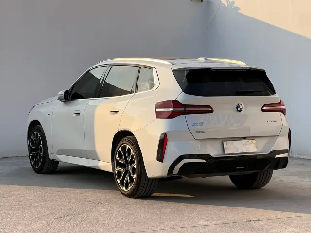 BMW X3 — Фото автомобиля 12