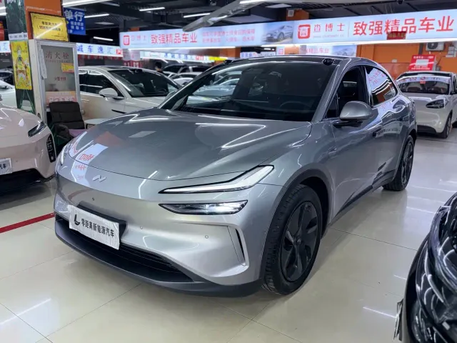 Фотография автомобиля — Onvo L60