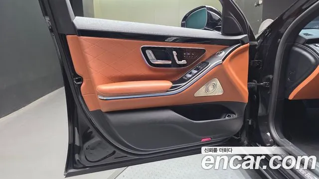 Mercedes-Benz S-Class — Фото автомобиля 6