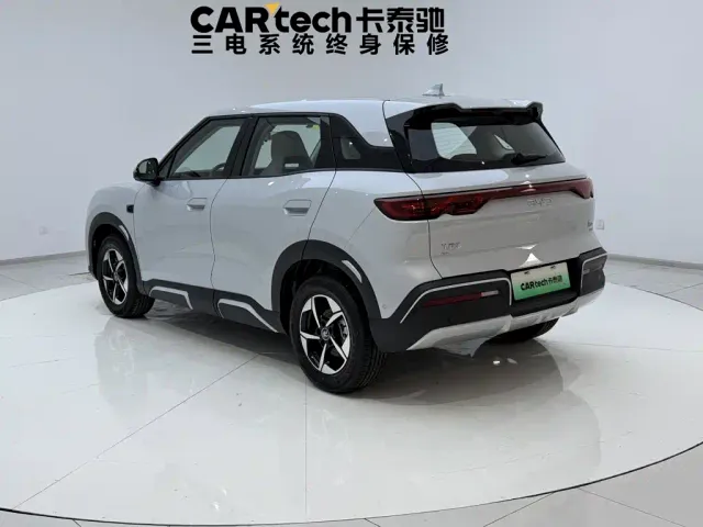BYD Yuan UP — Фото автомобиля 7