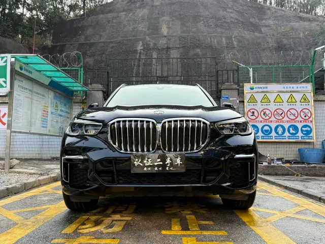 BMW X5 — Фото автомобиля 2
