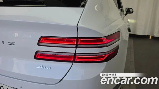 Genesis GV80 — Фото автомобиля 8