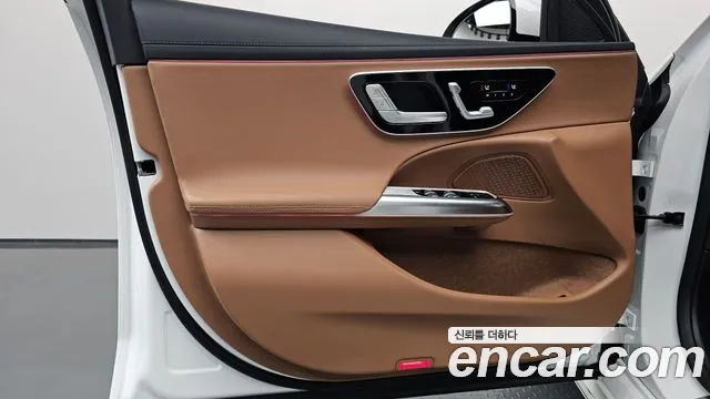 Mercedes-Benz E-Class W214 — Фото автомобиля 24