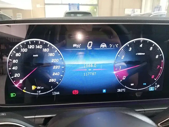 Mercedes-Benz GLE-Class — Фото автомобиля 11