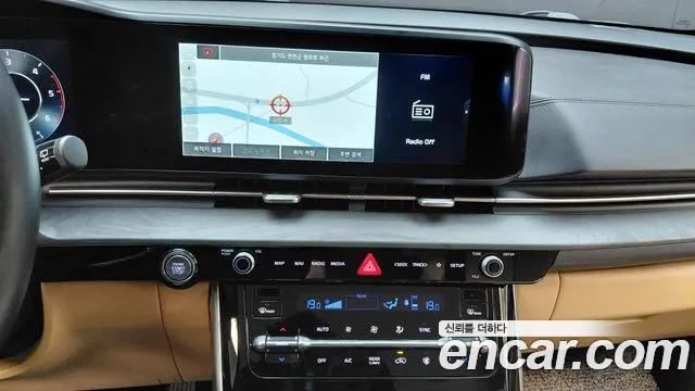 Kia Carnival Generation 4 — Фото автомобиля 20