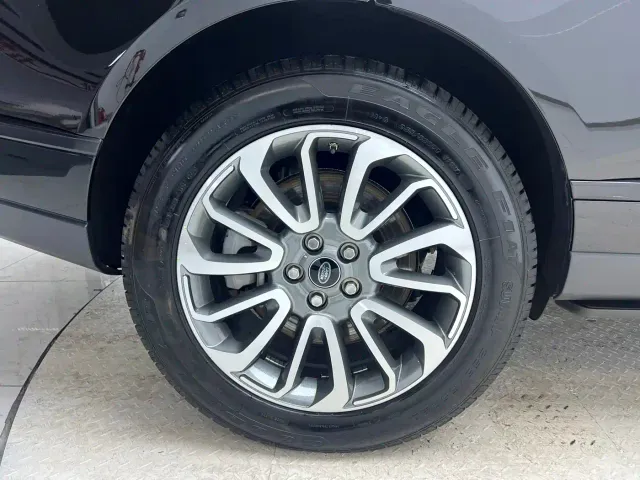 Land Rover Range Rover — Фото автомобиля 29