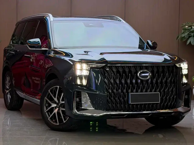 GAC Trumpchi GS8 — Фото автомобиля 3