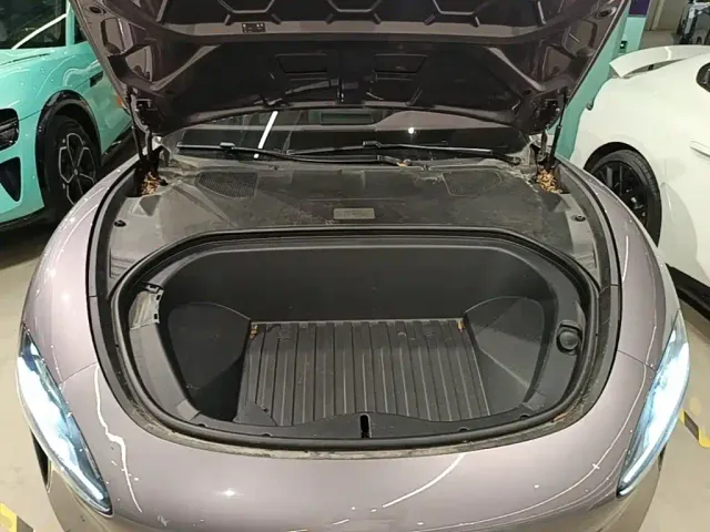 Xiaomi SU7 — Фото автомобиля 19