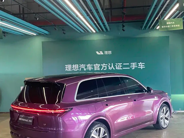 Li Auto L9 — Фото автомобиля 11
