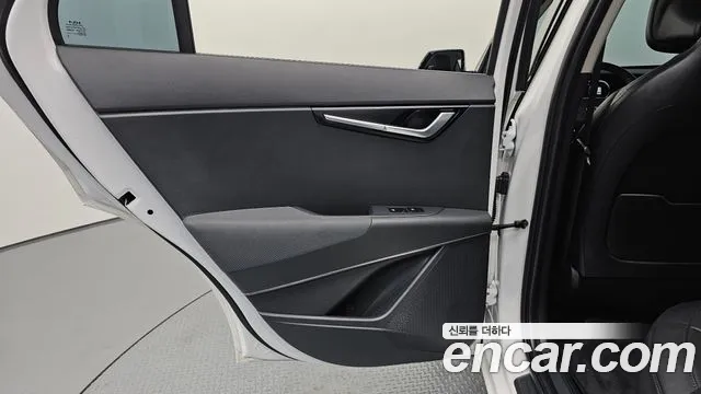 Kia Niro All Niro EV Air — Фото автомобиля 24