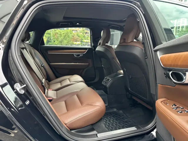 Volvo S90 — Фото автомобиля 18