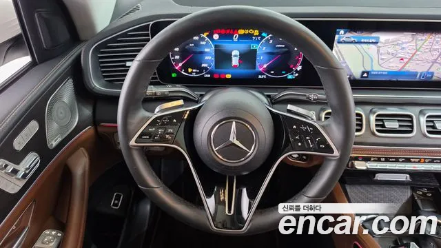 Mercedes-Benz GLE-Class — Фото автомобиля 13