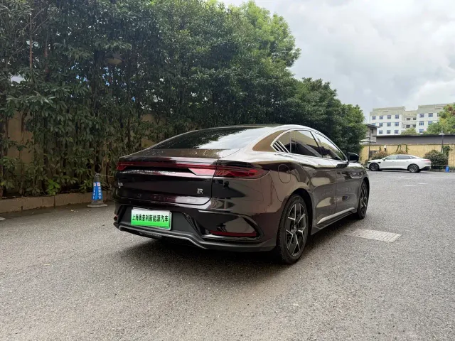BYD Han — Фото автомобиля 7