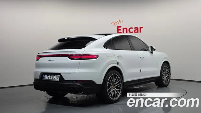 Porsche Cayenne — Фото автомобиля 2