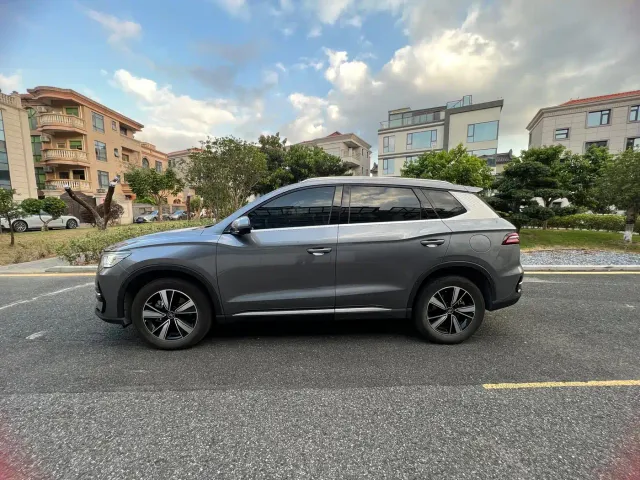 BYD Song Pro — Фото автомобиля 5