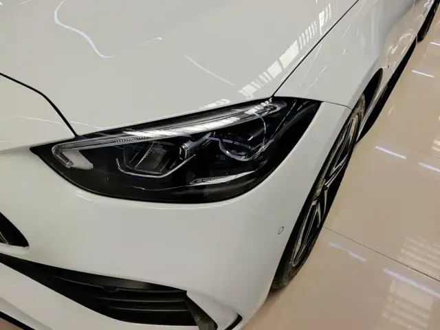Mercedes-Benz C-Class — Фото автомобиля 5