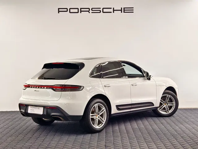 Porsche Macan 2023 Macan 2.0T — Фото автомобиля 6
