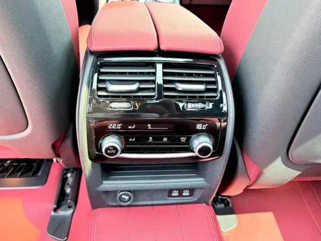 BMW 5 Series — Фото автомобиля 18