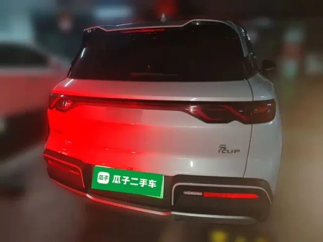 BYD Yuan UP — Фото автомобиля 5