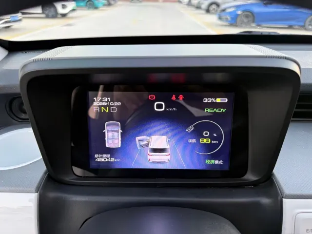 Wuling Hongguang Mini EV — Фото автомобиля 12