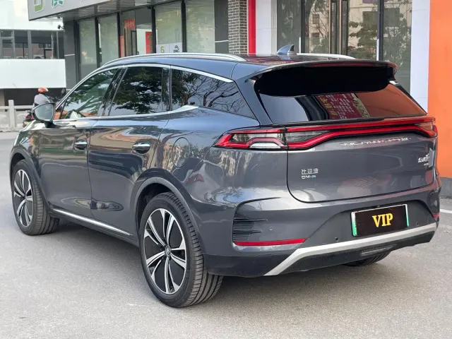 BYD Tang — Фото автомобиля 6