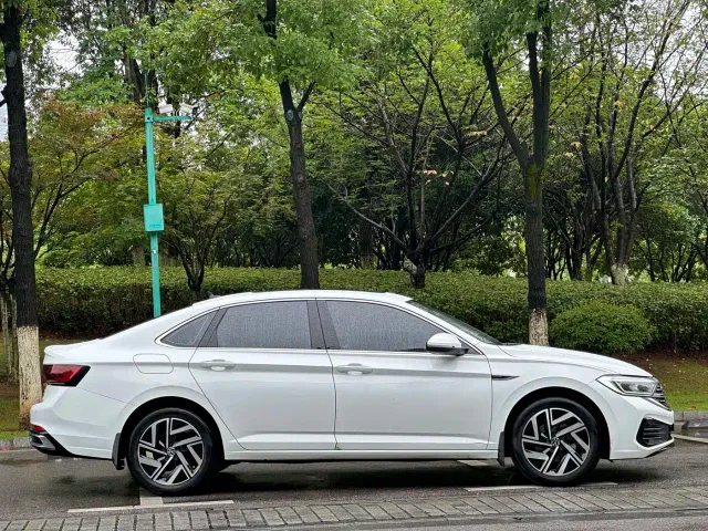 Volkswagen Sagitar — Фото автомобиля 8