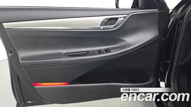 Hyundai Grandeur — Фото автомобиля 24