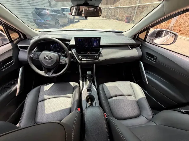 Toyota Corolla Cross — Фото автомобиля 7