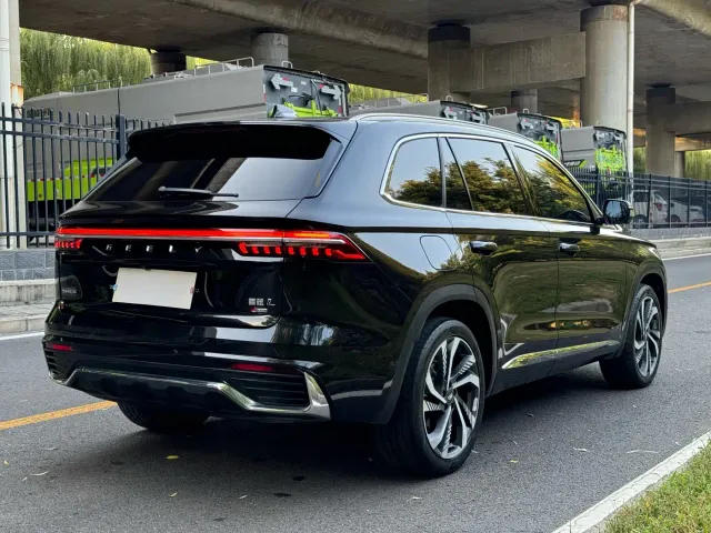 Geely Xingyue L — Фото автомобиля 17