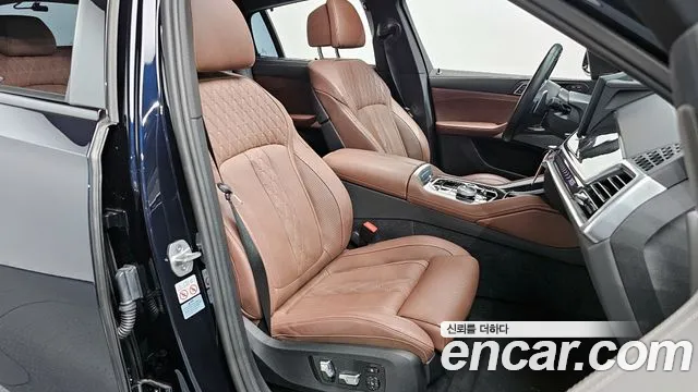 BMW X6 xDrive40i M Sport — Фото автомобиля 11