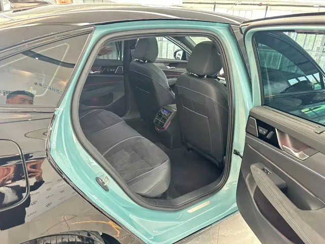 Volkswagen Passat — Фото автомобиля 17