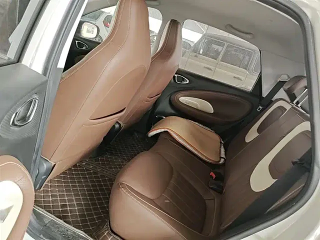 Wuling Bingo — Фото автомобиля 16