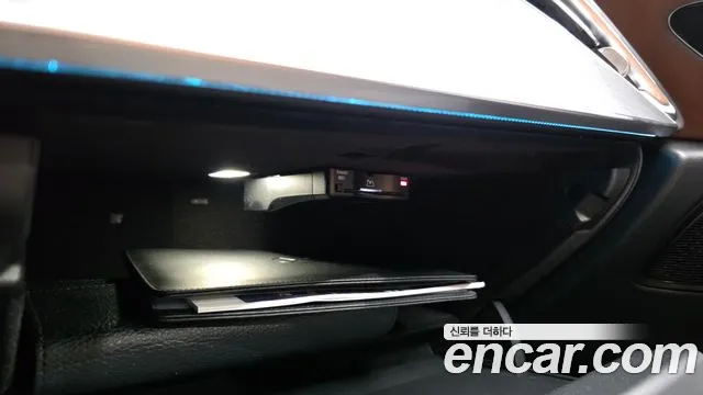 Mercedes-Benz E-Class — Фото автомобиля 28
