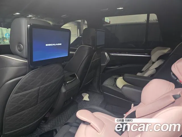 Cadillac Escalade — Фото автомобиля 5