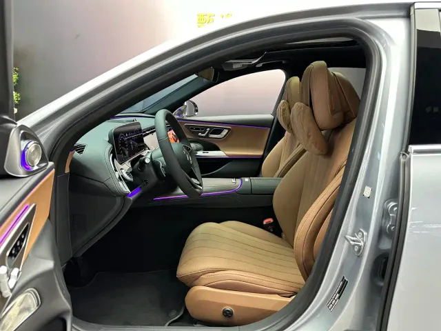 Mercedes-Benz E-Class — Фото автомобиля 5