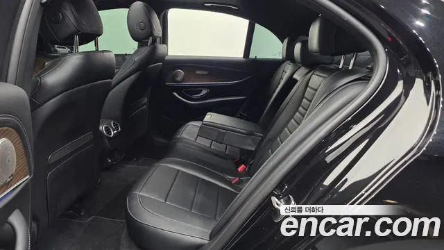 Mercedes-Benz E-Class W213 — Фото автомобиля 12
