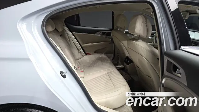 Genesis G70 New — Фото автомобиля 18