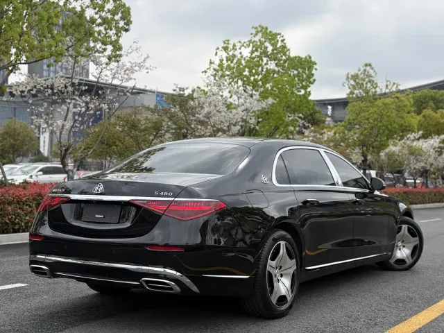 Mercedes-Benz Maybach S-Class — Фото автомобиля 16
