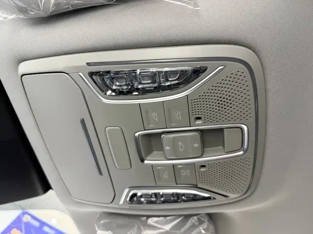 GAC Trumpchi Trumpchi M6 2021 PRO 270T DCT Luxury Edition — Фото автомобиля 14