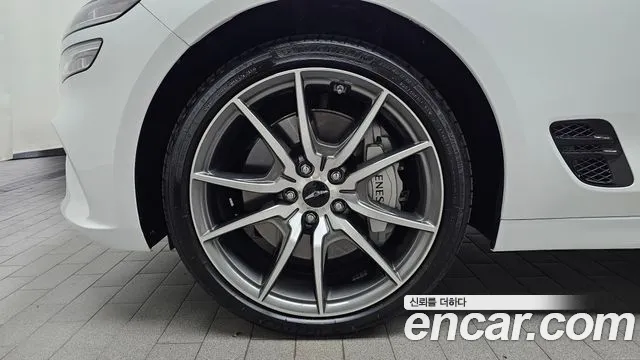 Genesis G70 New — Фото автомобиля 5