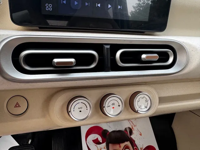 Wuling Hongguang Mini EV — Фото автомобиля 8