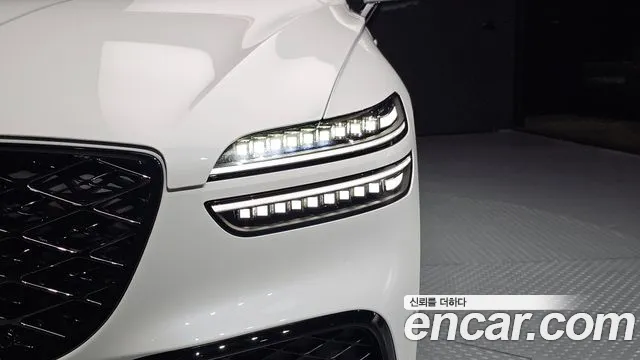 Genesis GV70 2.5T Бензин 2WD — Фото автомобиля 22
